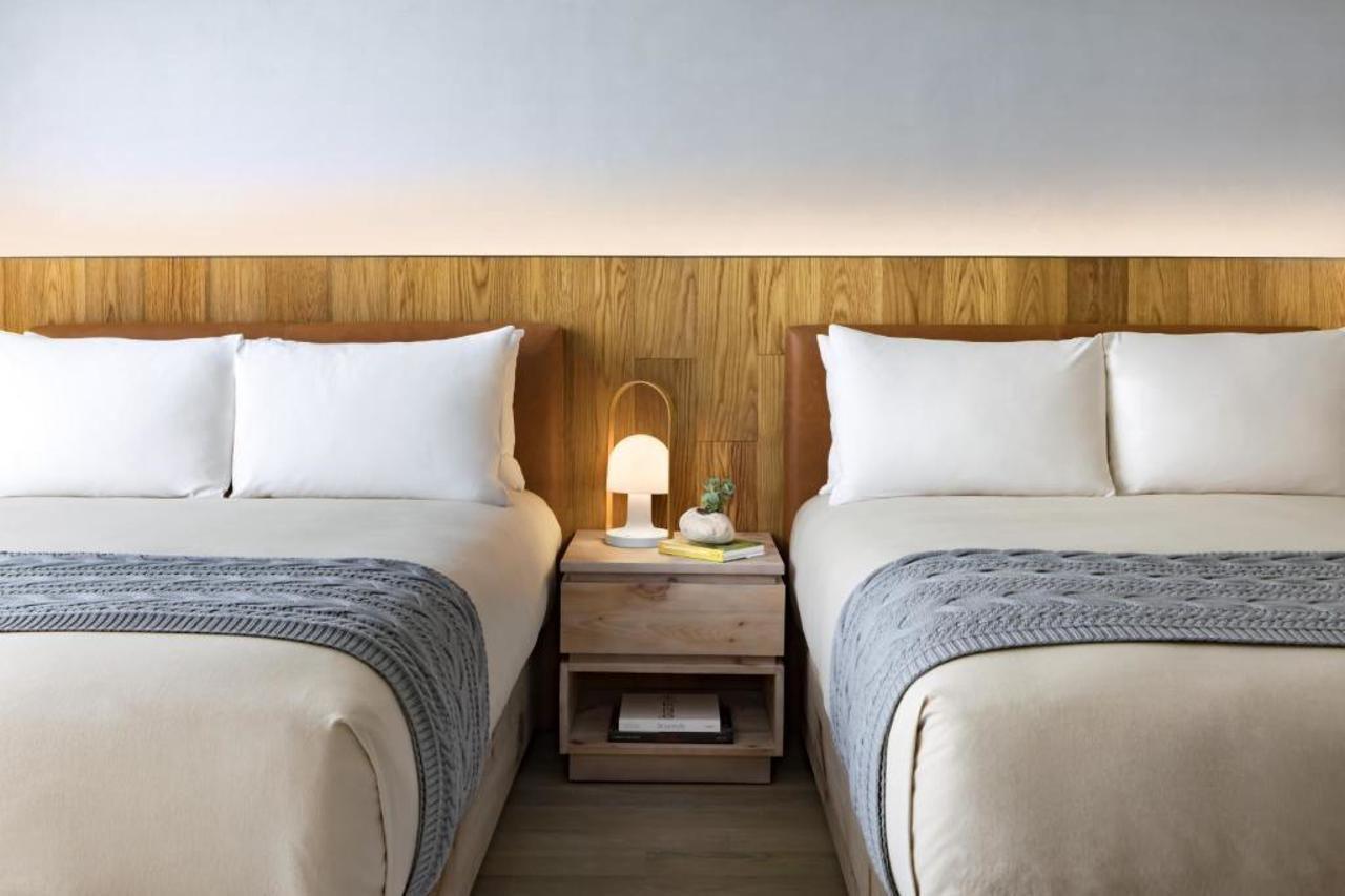 1 Hotel Toronto Bagian luar foto