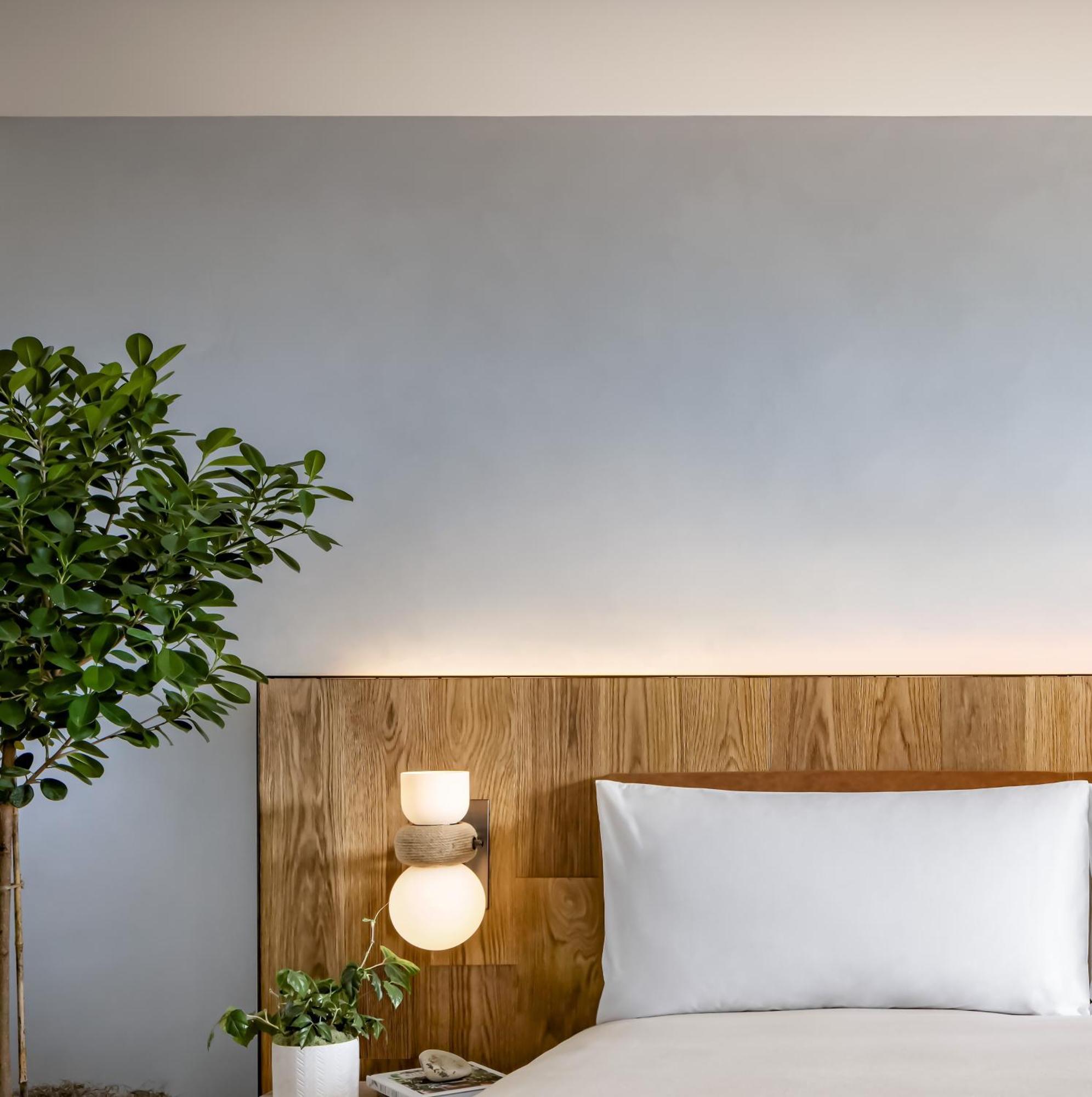 1 Hotel Toronto Bagian luar foto