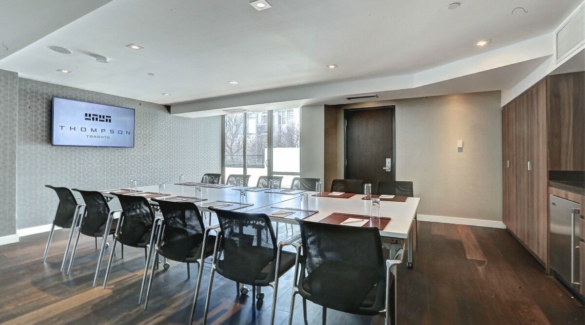 1 Hotel Toronto Bagian luar foto