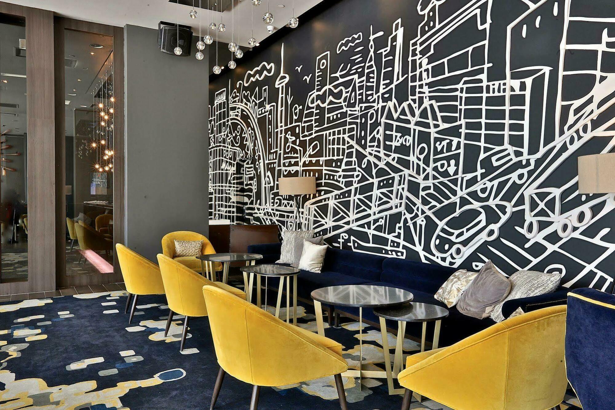 1 Hotel Toronto Bagian luar foto