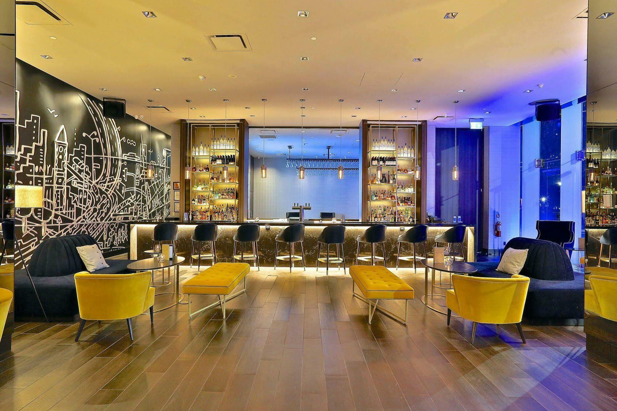 1 Hotel Toronto Bagian luar foto